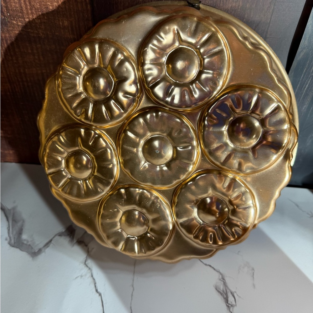 Copper Tone Pineapple Upside Down Cake Pan 10"